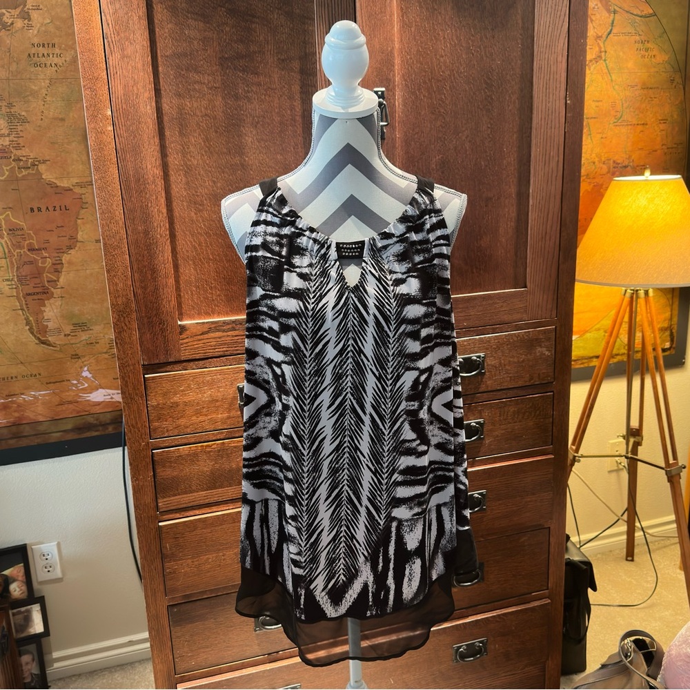 Style & Co Women’s Casual Ladies Sleeveless Beaded Zebra Knit blouse (SKU 124)